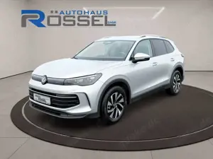 Volkswagen Tiguan 2.0 TDI DSG Edition 4All AHK LED Plus Parkassist