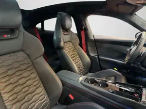 Audi RS e-tron GT 440 kW *Matrix*HuD*360*Allrad* Bild 4