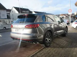 Volkswagen Touareg Elegance 4Motion R Line 3.0V6 TDI Bild 4