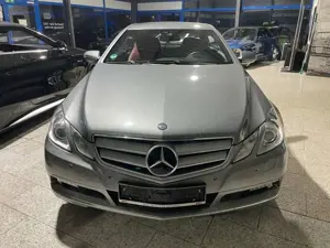 Mercedes-Benz E 350 CGI Coupe BlueEFFICIENCY 7G-TRONIC Avantgarde