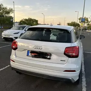 Audi Q2 2.0 TFSI quattro S tronic sport Bild 2
