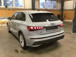 Audi A3 35 TFSI DSG Sportback advanced LED NAVI ACC APP Bild 3