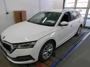 Skoda Octavia Kombi 2.0 TDI Style AHK HEAD UP ACC NAVI