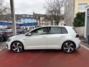Volkswagen Golf VII Lim. GTI BMT/Perlmutt Weiß*NO OPF* Bild 4