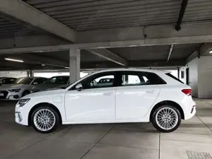 Audi A3 40 TFSI e advanced Standklima LED Bild 4