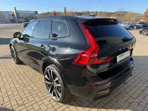 Volvo XC60 T8 Ultimate Dark Plug-In Hybrid AWD HUD StHZG Lede Bild 4