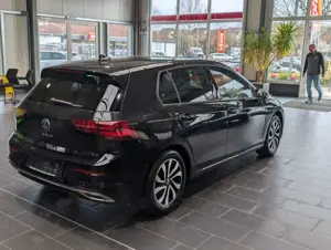 Volkswagen Golf 2.0 TDI SCR DSG Active Bild 4