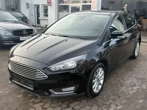 Ford Focus Lim.Titan*1.Hand*Key*Navi*ZahnriemenNeu*TOP