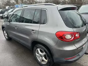 Volkswagen Tiguan 4x4 170 PS HIGH LINE : VOLL AUSSTATTUNG + PANORAMA Bild 4