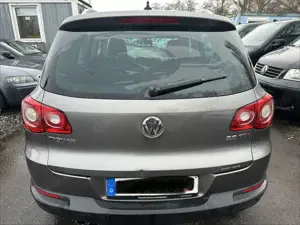 Volkswagen Tiguan 4x4 170 PS HIGH LINE : VOLL AUSSTATTUNG + PANORAMA Bild 5