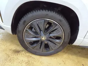 Skoda Karoq 1.5 TSI DSG Sportline Navi, Pano Bild 4