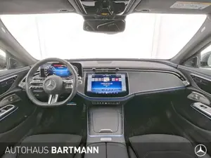 Mercedes-Benz E 300 E 300 e T AMG+PANO+SOUND AHK+LED+KAMERA+SZH+MBUX Bild 5