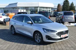 Ford Focus Kombi 1.5 EcoBlue Automatik Titanium X