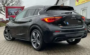 Infiniti Q30 Q30 2.0t DCT AWD Sport City Black Bild 3