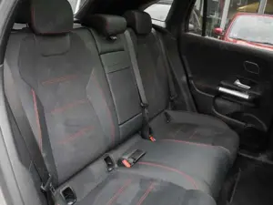 Mercedes-Benz EQA 300 4M AMG-Sport/Pano/Night/Burm/360/Distr Bild 5