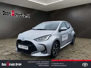 Toyota Yaris Hybrid Teamplayer ab 1,99% finanzieren Lenkradheiz