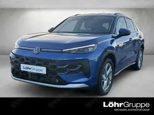 Volkswagen T-Roc 1.5l eTSI DSG Life *Rear View*ACC