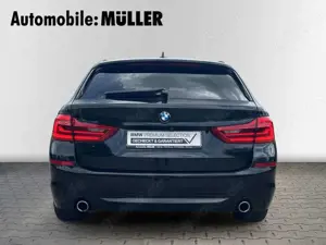 BMW 525 d Touring Park-Assistent HUD Luftfederung Navi Dig Bild 5