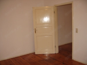 sonnige, nette, kleine Wohnung Bild 16