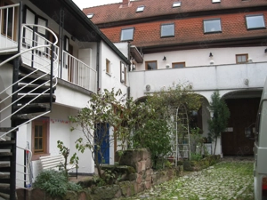 sonnige, nette, kleine Wohnung Bild 24