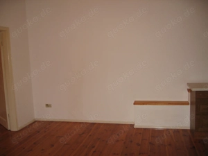 sonnige, nette, kleine Wohnung Bild 10