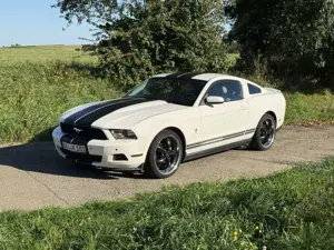 Ford Mustang V6 2010 Facelift