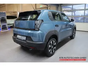 Fiat Grande Panda 1.2 Hybrid Business Edition 81 kW DCT Navi Bild 5