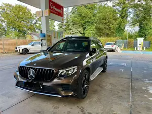 Mercedes-Benz GLC 250 GLC 250 4Matic 9G-TRONIC AMG Line