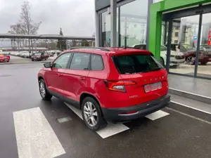 Skoda Karoq Style 4x4 Diesel Automatik LED NAVI Bild 5