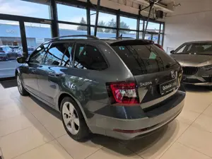 Skoda Octavia Combi 1.8 TSI DSG Clever Bild 5