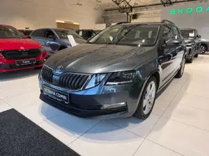 Skoda Octavia Combi 1.8 TSI DSG Clever Bild 2