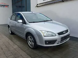 Ford Focus Lim. Ghia 1.6*TÜV11/2026**2JGarantie* Klima