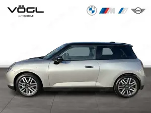 MINI Cooper SE Classic Trim Head-Up Panoramadach Bild 2