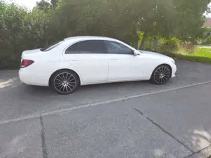 Mercedes-Benz E 220 E 220 d 9G-TRONIC Avantgarde