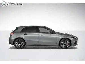 Mercedes-Benz A 200 d Progressive RüKam+M-LED+Pano+Distronic Bild 5