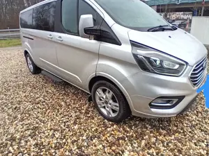 Ford Tourneo Custom 320 L2H1 8Sitzer Titanium 1HAND