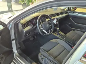 Volkswagen Passat Variant 1.5 TSI DSG AHK*IQDrive*PDC Bild 5