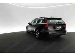 Volvo V60 B3 B Core aus 1.Hand PDC SHZ KAMERA LED Bild 3