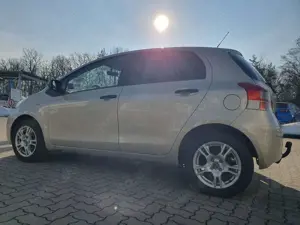 Toyota Yaris 1.33 VVT-i Cool