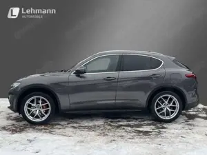 Alfa Romeo Stelvio Super Q4 -Panoramadach-Xenon-AHK- Bild 3