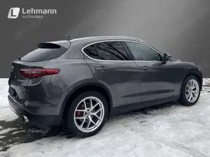 Alfa Romeo Stelvio Super Q4 -Panoramadach-Xenon-AHK- Bild 4
