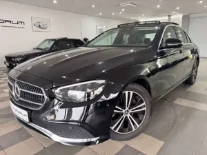 Mercedes-Benz E 220 d Avantgarde*Panod.-Ahk-Assitentpacket*
