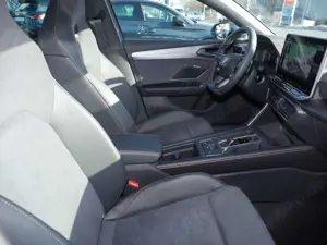 CUPRA Leon VZ 2.0 TSI Black Edition 4D DSG RüKa Bild 5