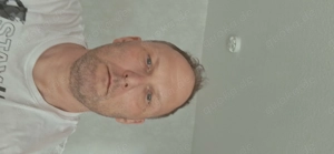 Daddy 50 sucht Frau ab18+ für schöne Treffen und Zweisamkeit