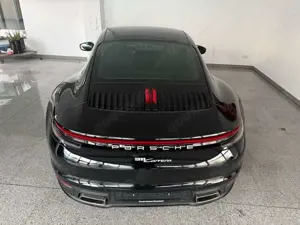 Porsche 992 Coupé- BOSE  - Vollleder- 21 Zoll Bild 4