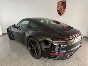 Porsche 992 Coupé- BOSE  - Vollleder- 21 Zoll Bild 2