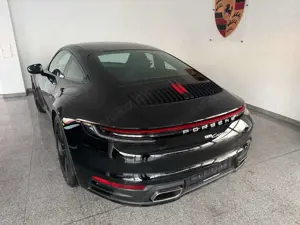 Porsche 992 Coupé- BOSE  - Vollleder- 21 Zoll Bild 3