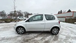 Toyota Yaris 1.3 linea sol KLIMA DEKRA HU NEU
