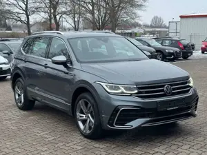 Volkswagen Tiguan R-Line 4Motion°HUP°RFK°IQ°ACC°