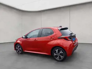 Toyota Yaris Hybrid Teamplayer SafetyComfort-Paket, LED Bild 3